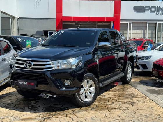 TOYOTA HILUX 2.8 SRV 4X4 CD 16V DIESEL 4P AUTOMÁTICO TOYOTA HILUX 2.8 SRV 4X4 CD 16V DIESEL 4P AUTOMÁTICO